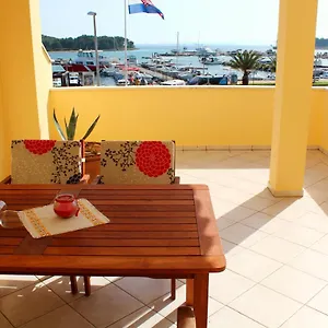 Buco Seafront & Fastfood , Pakoštane Chorwacja